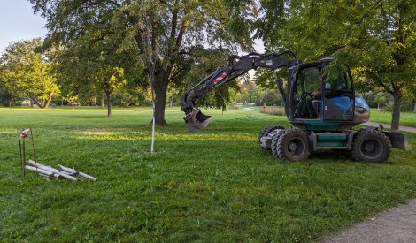 Bagger der Fa. Gartenleben Ludwigshafen